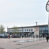 Kritik an Betonwüste: Stadt prüft Begrünung