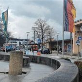 46-Jährige belästigt Frau und attackiert Polizisten in Traunstein