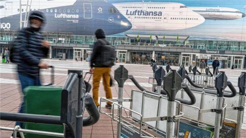 Wegen des festgefahrenen Tarifkonflikts bei Lufthansa fallen täglich Hunderte Flüge aus. Ein Mitarbeiter der Chiemgau-Zeitung berichtet von seinen Erfahrungen nach einem annullierten Flug aus dem Urlaub in Portugal. Das Foto zeigt den Münchner Flughafen. Foto dpa