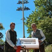 Neuer Baum, neuer Bürgermeister