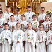 Erstkommunion in Engelsberg: „Mit Jesus Brücken bauen“