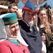 Gaukler, Zauberer und Ritter: Schloss Tüßling ganz im Zeichen des Mittelalters