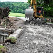 Arbeiten an neuer Brücke