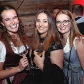 Vatertagsfeierlaune am zweiten Abend des Wasserburger Frühlingsfests