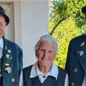 Antonie Frank erhält seltene Ehrung