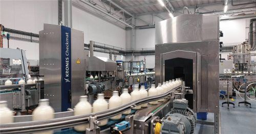 Abfüllanlage: Innenaufnahme aus dem Hochwald-Werk in Bolsward, Niederlande. Foto Hochwald Foods GmbH