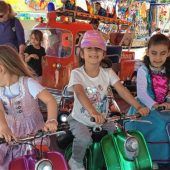 Bürgermeister zapft Neumarkter Volksfest an