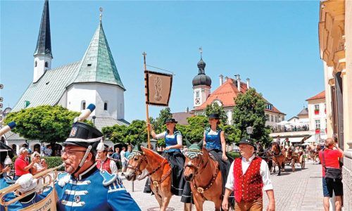 Am Samstag ab 14 Uhr startet der große traditionelle Dultauszug.