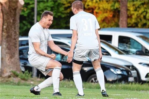 Bejubelt der TuS Raubling den Meistertitel in der Kreisliga 1? Die Inntaler haben es selbst in der Hand. Foto Gabi Zucker