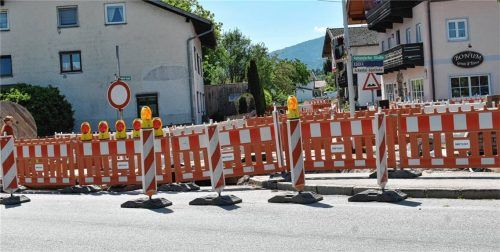 Breitbandausbau an der Pettendorfer Straße in Marquartstein. Foto Wunderlich