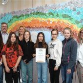 Gymnasium Waldkraiburg wieder ausgezeichnete Fairtrade-Schule
