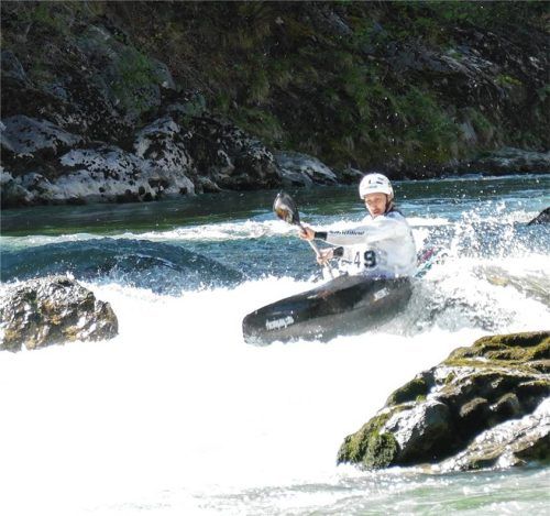 Christopher Massini fand eine gute Linie auf der Saalach in Unken und qualifizierte sich für die anstehenden Weltcup-Rennen.Foto privat