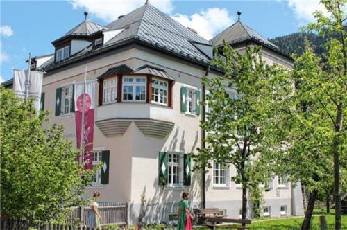 Das Müllner-Peter-Museum im alten Sachranger Schulhaus. Foto re