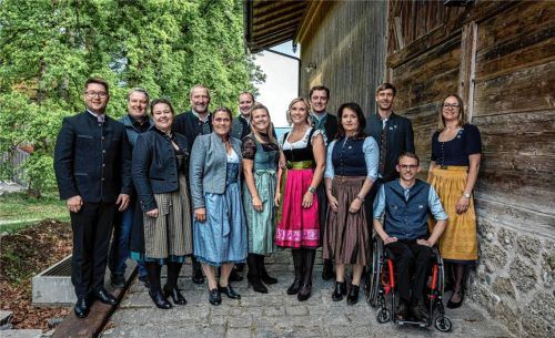 Das sind die Männer und Frauen, die sich in den nächsten sechs Jahren im Pruttinger Gemeinderat für den Ort und seine Zukunft einsetzen werden. Foto Thomae