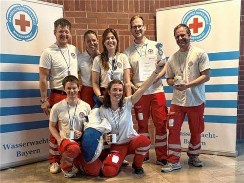Das Team der Wasserwacht Bad Aibling hatte allen Grund zu feiern. Foto re