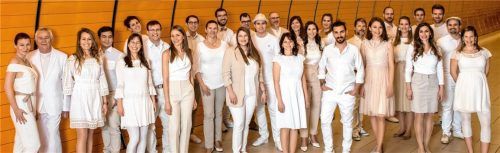 Der Chor „VoicesInTime“ bringt eine breite Musikpalette mit nach Kolbermoor. Foto Schroth