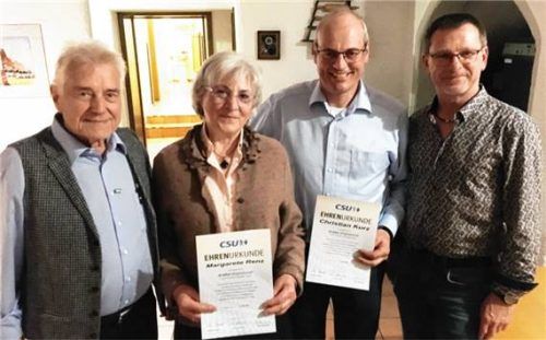 Der CSU-Vorsitzende Karl Bischof, Margarete Renz, Christian Kurz und stellvertretender Vorsitzender Claus Höllbauer. Foto Jaensch
