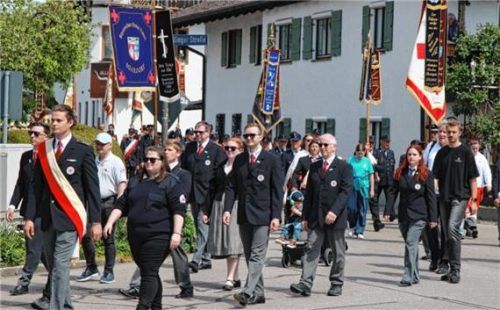 Der Festzug bewies gelebte Verbundenheit.Foto BRK-Bereitschaft