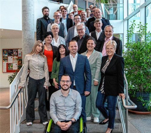 Der neue Kolbermoorer Stadtrat kann nach der konstituierenden Sitzung nun seine Arbeit aufnehmen. Foto Thomae