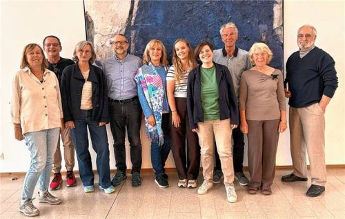 Der neue Vorstand des Vereins nach den Wahlen. Foto re