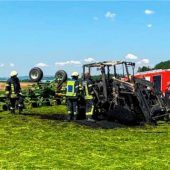 Traktor ausgebrannt