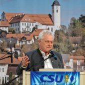 Agrarminister Rainer findet in Rott klare Worte
