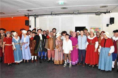 Die erste Probe in Originalkostümen ist stets ein besonderer Moment, bei dem die Darsteller noch ein Stückchen mehr mit ihrer Rolle verschmelzen.