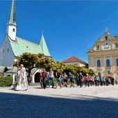Pilgerzug startet um Mitternacht