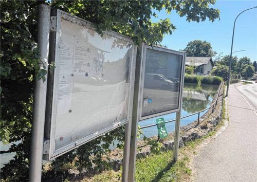 Die städtischen Amtstafeln – unser Bild zeigt die beiden Schaukästen in der Willinger Straße – bleiben auf Wunsch des Stadtrates erhalten.Foto  Kotter