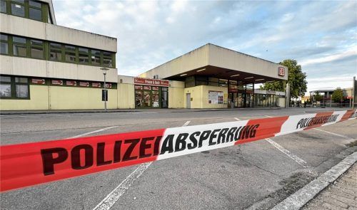Ein bekanntes Szenario am Bahnhof Mühldorf: Sperrungen, weil Bombenteile aus dem Zweiten Weltkrieg gefunden wurden. Foto Eschenfelder