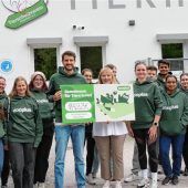 Ein Bus voller Hilfe für das Tierheim