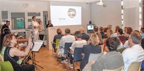 Ein Grund zum Feiern: 20 Jahre Palliativmedizinischer Dienst an der Romed-Klinik Bad Aibling. Foto RoMed Kliniken