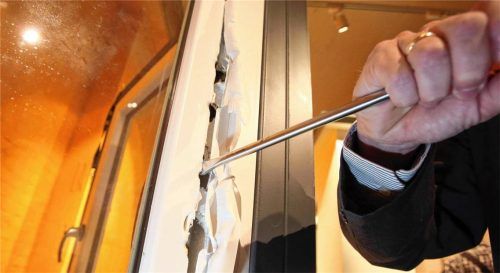 Eine Einbruchsserie in Waldkraiburg wurde aufgeklärt. Die beiden Täter müssen ins Gefängnis.Foto Dpa/ Symbolbild
