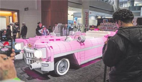 Erinnerung an Elvis in Lego: Pink Cadillac. Foto SP-X