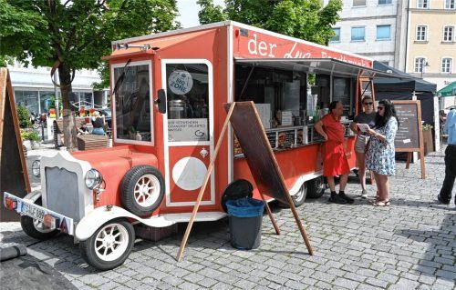 Es duftet lecker aus den vielen Food-Trucks – auch im letzten Jahr war beim „Street Food Market“ in Rosenheim einiges geboten. Foto Peter Schlecker
