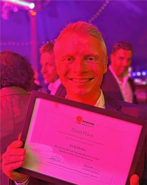 Geschäftsführer Florian Schiller freut sich über den dritten Platz für OVB MEDIA bei den INMA Global Media Awards. Foto INMA