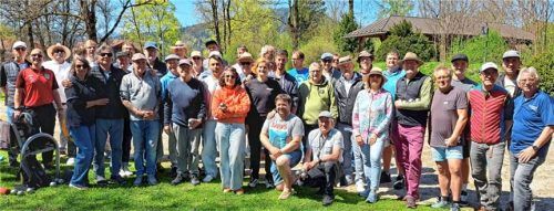 Gut gelaunte Teilnehmer beim Inzeller Boule-Turnier. Foto Wegscheider