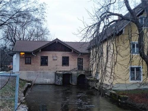 Hier ein Blick auf die ehemalige Thürhamer Mühle. Thürham ist jetzt ein Stadtteil von Bad Aibling. Foto Höfer
