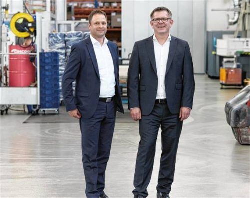 Im August hatten die SGF-Geschäftsführer Josef Wimmer (links) und Arne Festerling eine Insolvenz in Eigenverwaltung beantragt. Seitdem wurde ein Investor für das angeschlagene Waldkraiburger Traditionsunternehmen gesucht. Foto SGF