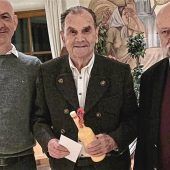 Mann mit Prinzipien und Engagement