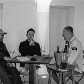 <p>In der neuen Bar: (von links) Fabian Worm, Kevin Klammer und Thomas Urbaniak. Foto privat</p>