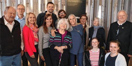 Lynne Farbman, geboren im KZ Mühldorf, zu Besuch im Museum Mühldorf. Fotos  Gruber