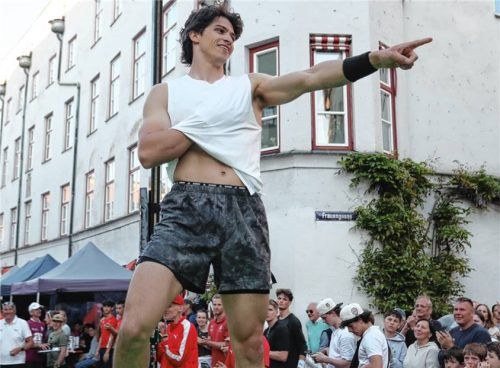 Männer-Sieger Ricardo Klotz vom ATSV Innsbruck lieferte neben der sportlichen Bestleistung zudem eine gelungene Show fürs Publikum.Foto Ludwig Stuffer