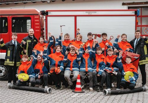 Mit viel Spaß und gelebter Gemeinschaft: 19 Jugendliche bilden aktuell das Fundament der Zukunft der Freiwilligen Feuerwehr Oberbergkirchen.