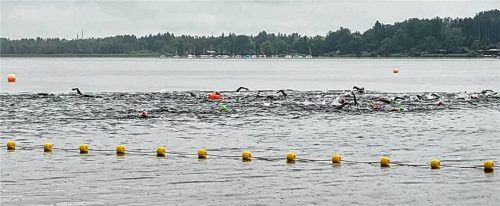 Nach einer einjährigen Pause kehrt der „arena Alpen Open Water Cup“ an den Simssee zurück.Foto Nowotny