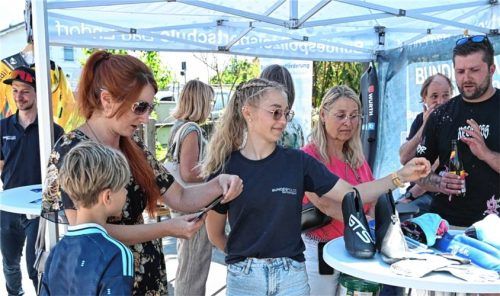 Nahbare Sportler: Maira Jasch am Stand der Bundespolizeisportschule.