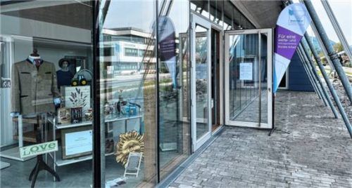 Öffnet ab 1. Juni: Das neue Sozialkaufhaus der Diakonie Rosenheim in Bernau. Foto re