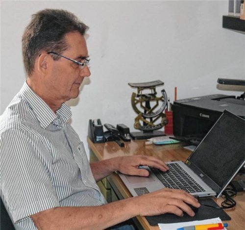 OVB-Mitarbeiter Matthias Riediger aus Kolbermoor hat auf die Phishing-E-Mail, die er jüngst in seinem Postfach hatte, genau richtig reagiert. Foto  Riediger