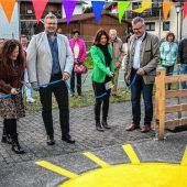 Über Baustelle und Büro ins Rathaus