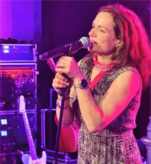 Stimmgewaltig und sympathisch: Katharina „Caty“ Fisher, Frontfrau der „Choogle Rockers“.Foto Kreibich